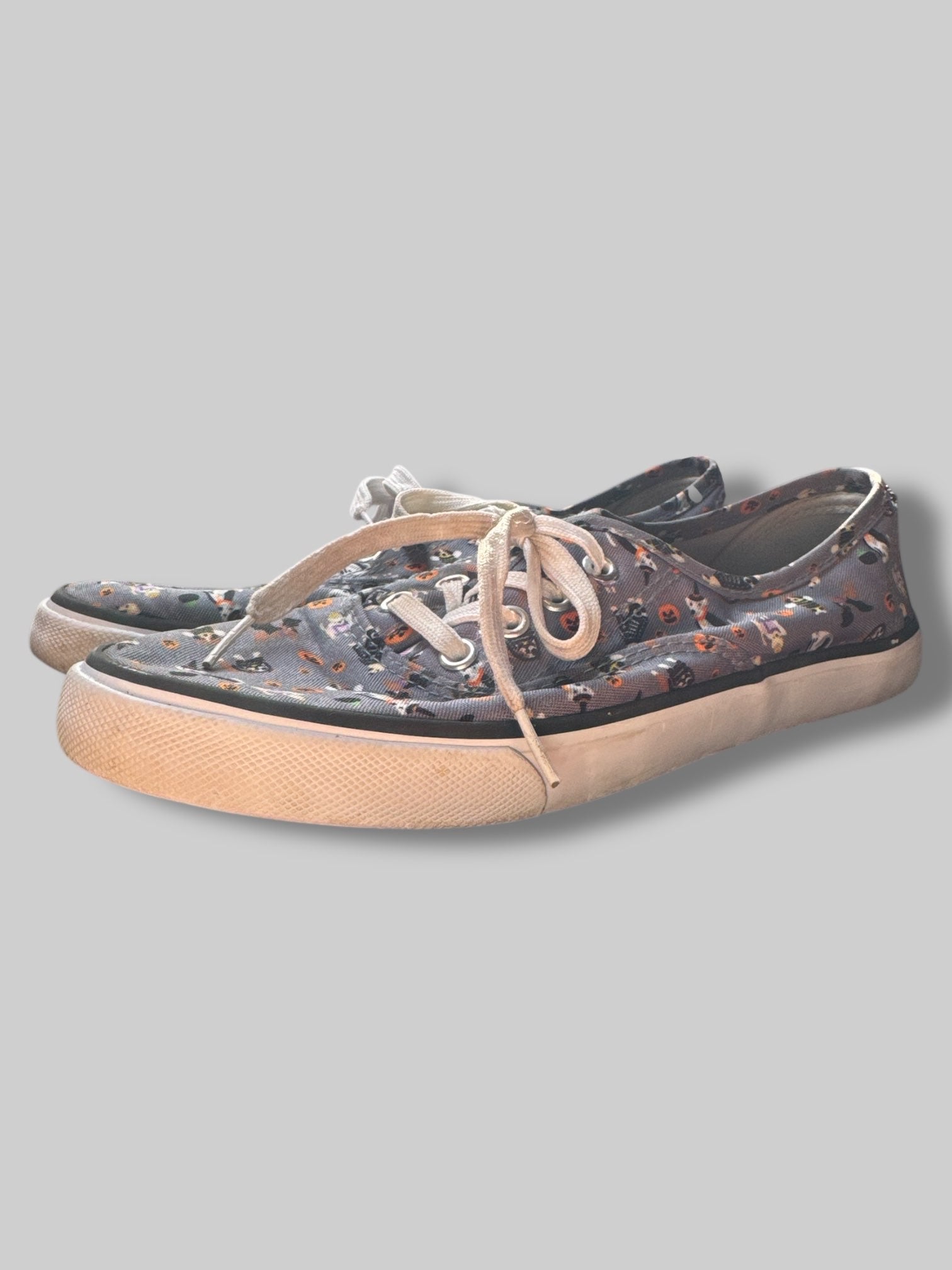 Size 8.5 grey sneakers with Halloween designs