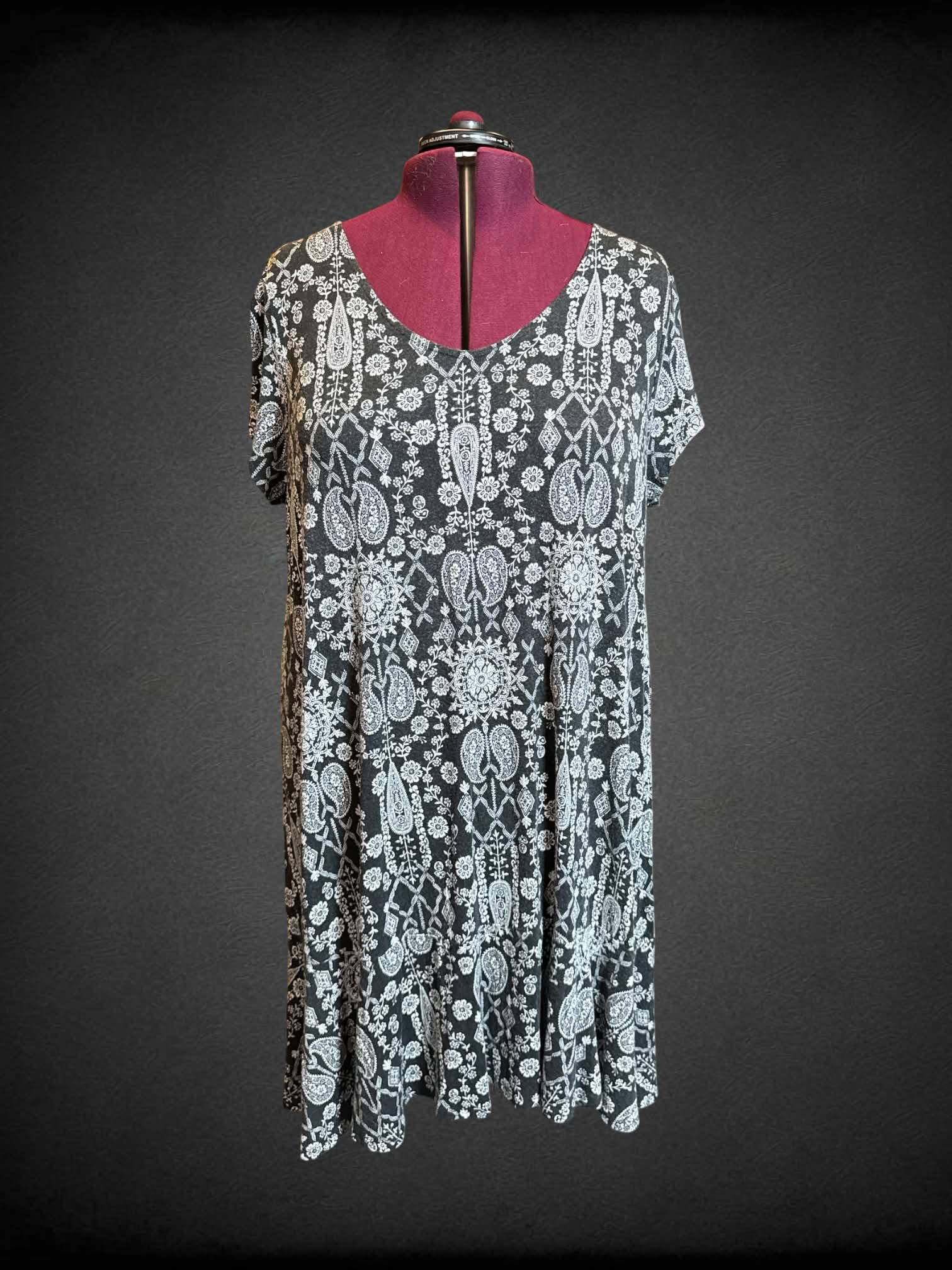 3X Lucky Brand black and white paisley short sleeve dress