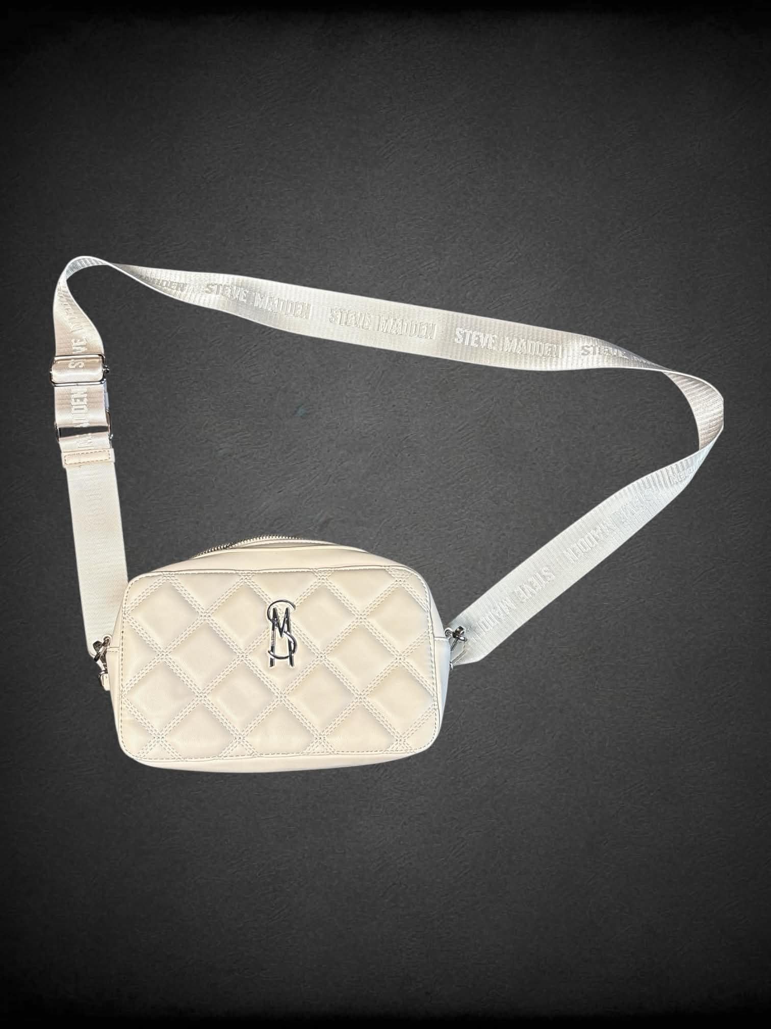 Steve Madden Quilted White Crossbody Bag with with changeable strap