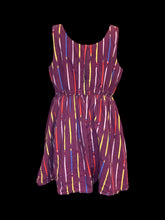 Load image into Gallery viewer, XL Plum &amp; multicolor pencil pattern sleeveless round neckline knee length dress w/ pockets, &amp; clasp/zipper closure
