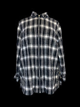 Load image into Gallery viewer, 2X Black &amp; white multi texture cotton plaid long sleeve zip up top w/ folded collar, &amp; button cuffs
