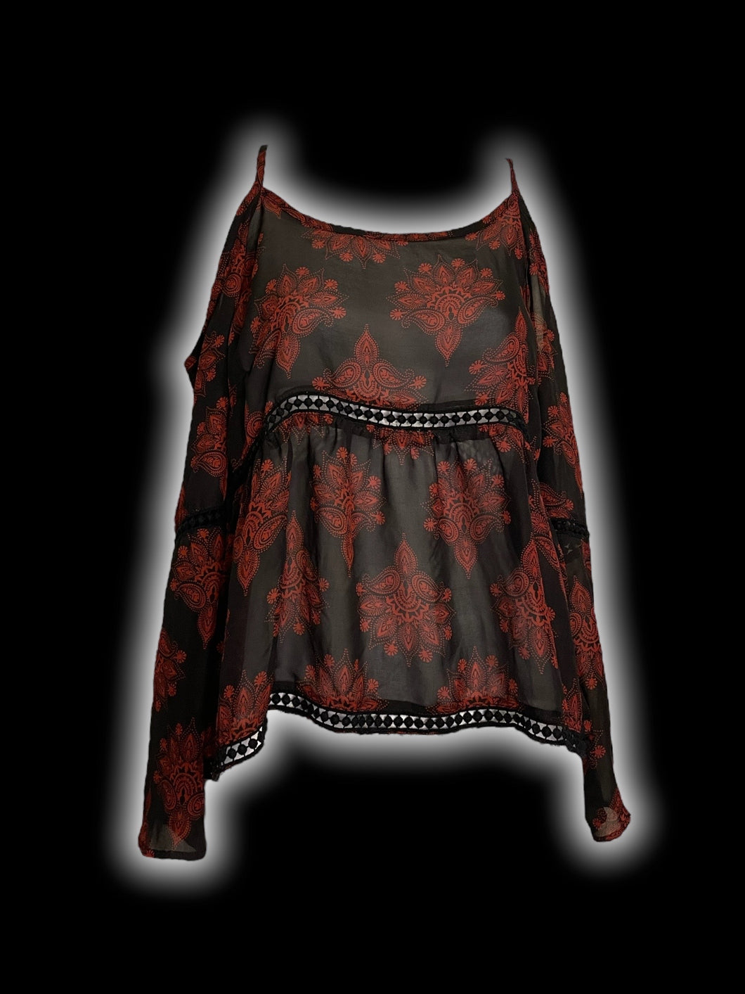 S Black & red sheer paisley bell sleeve cold shoulder round neckline crop top w/ cutout details