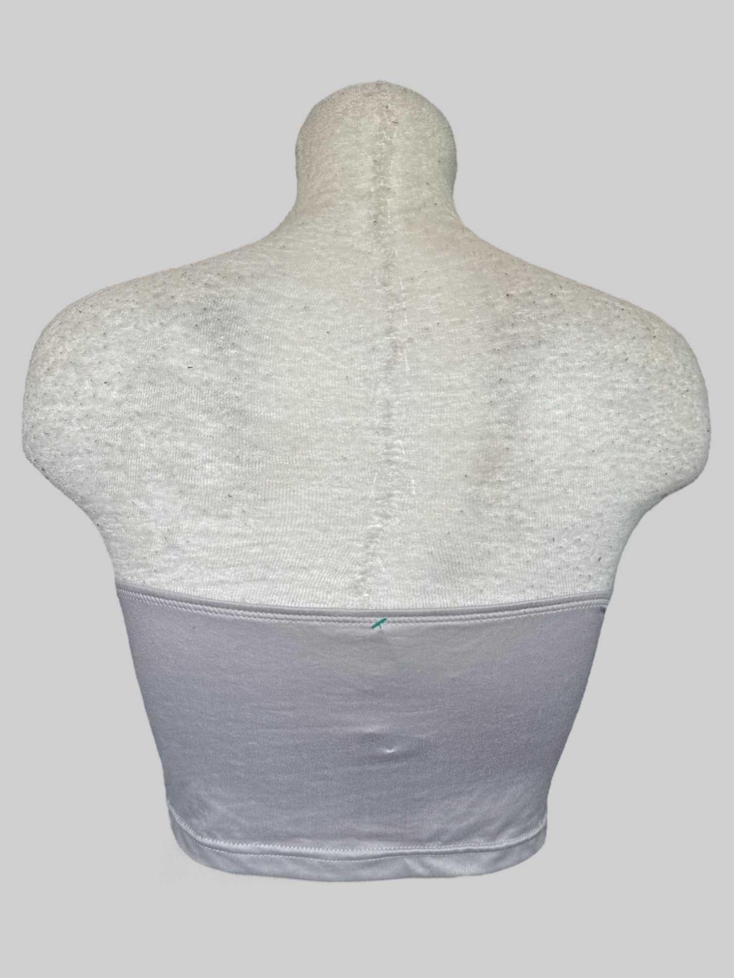 3X Strapless gray top with skull graphic