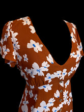 Load image into Gallery viewer, XL NWT Burnt orange, white, &amp; blue floral short sleeve v-neckline dress w/ mock button front, button/keyhole closure, &amp; elastic waist
