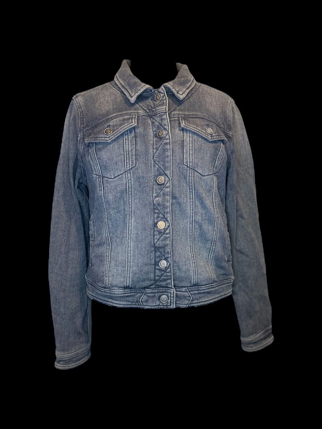 XL Black faded button down jacket w/ inner & outer pockets, blue & white polka dot lining, folded collar, & button cuffs