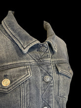 Load image into Gallery viewer, XL Black faded button down jacket w/ inner &amp; outer pockets, blue &amp; white polka dot lining, folded collar, &amp; button cuffs
