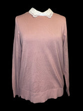 Load image into Gallery viewer, 0X Dusty rose &amp; white long sleeve sweater w/ lace collar, &amp; two clasp keyhole closure
