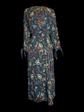 Load image into Gallery viewer, 1X Black half sleeve maxi dress w/ botanical pattern, tie cuffs, waist band, &amp; zipper/keyhole/button back closure
