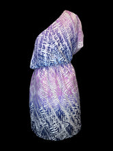 Load image into Gallery viewer, 1X White, purple, &amp; pink abstract pattern flutter sleeve one shoulder dress w/ elastic waist
