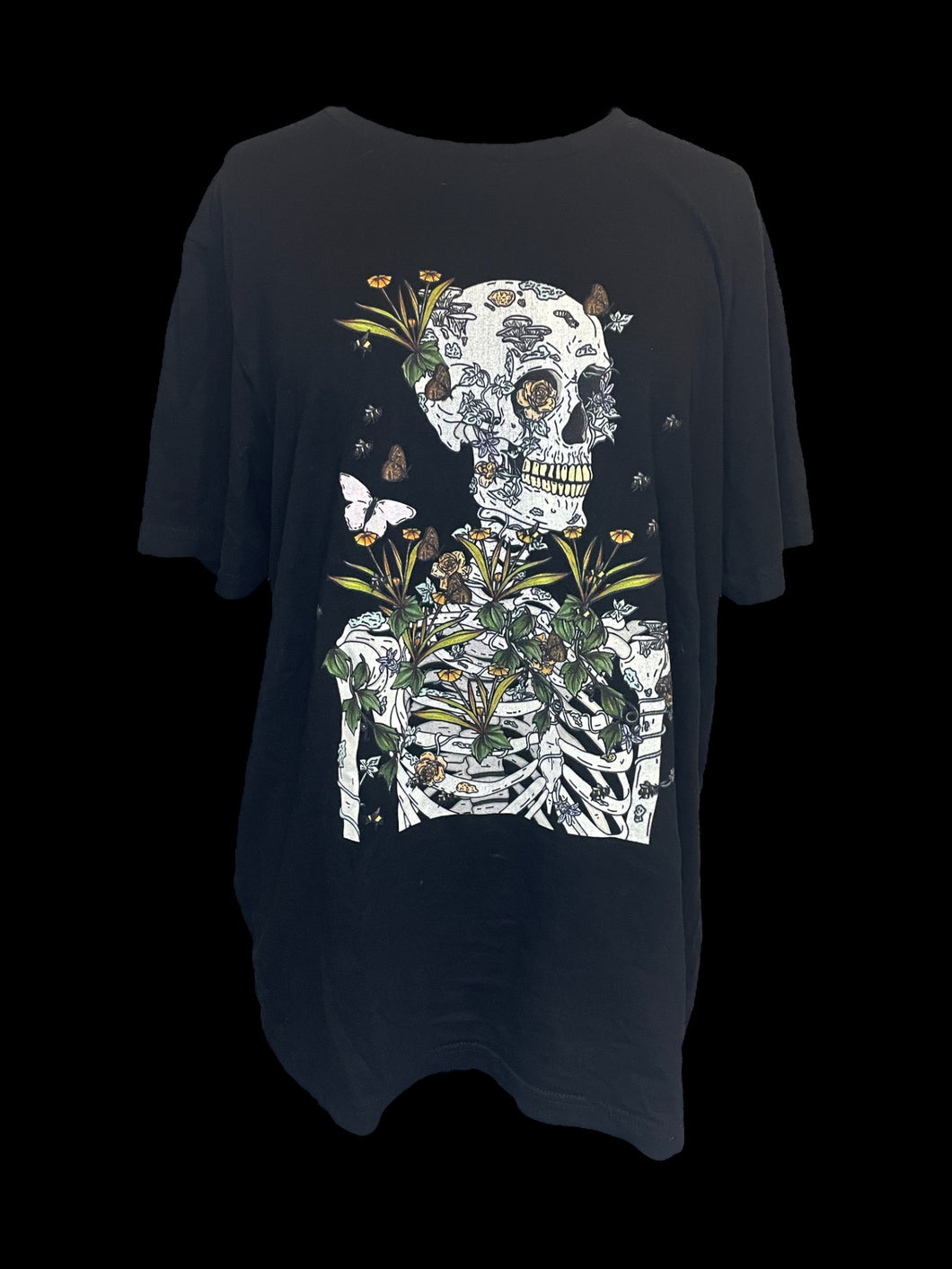 2X Black cotton short sleeve crew neckline top w/ skeleton, botanical, & butterfly graphic