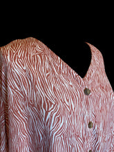 Load image into Gallery viewer, 4X Salmon &amp; white short sleeve v-neckline button down top w/ elastic ruffle cuffs
