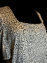 Load image into Gallery viewer, 2X Beige &amp; black short puff sleeve square neck top w/ dotted pattern
