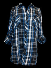 Load image into Gallery viewer, XL Blue, black, &amp; white plaid long sleeve button-up top w/ tab button cuffs, &amp; chest pockets
