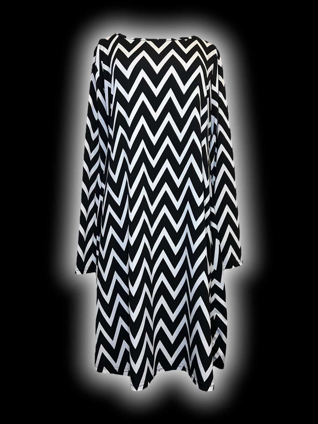 L Vintage black & white houndstooth patchwork pattern cap sleeve dress w/ pockets, button-down shoulder, & faux buttons