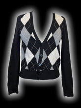 Load image into Gallery viewer, L Vintage black, grey, &amp; white argyle wool blend button-up crop cardigan

