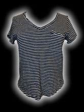 Load image into Gallery viewer, S Black &amp; white stripe short sleeve v-neckline crop top w/ chest pocket
