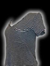 Load image into Gallery viewer, S Black &amp; white stripe short sleeve v-neckline crop top w/ chest pocket
