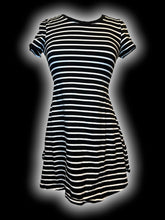 Load image into Gallery viewer, XS Black &amp; white short sleeve crew neckline mini dress w/ lace-up cinched back
