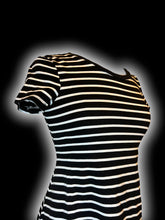 Load image into Gallery viewer, XS Black &amp; white short sleeve crew neckline mini dress w/ lace-up cinched back
