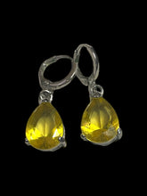 Load image into Gallery viewer, Silver-like yellow teardrop cut gem round hook earrings
