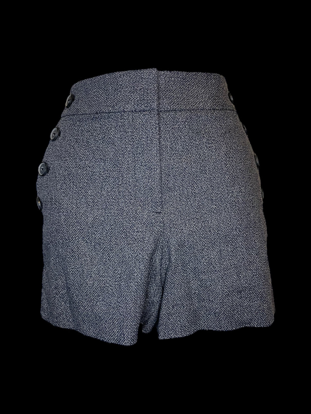 L Blue & grey knit shorts w/ pockets, button detail, & zipper/double clasp/button closure