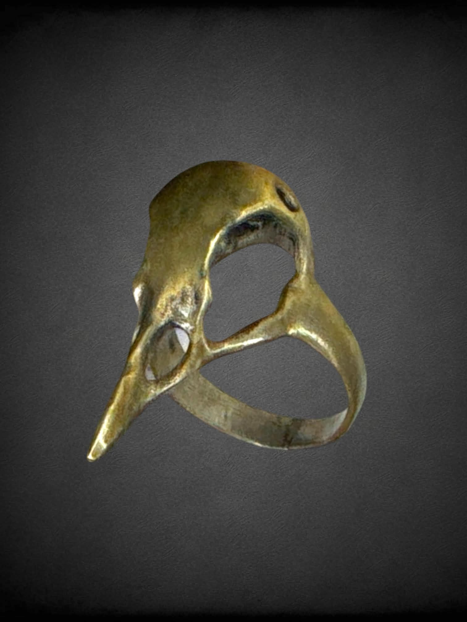 Size 7.5 gold crow skull ring