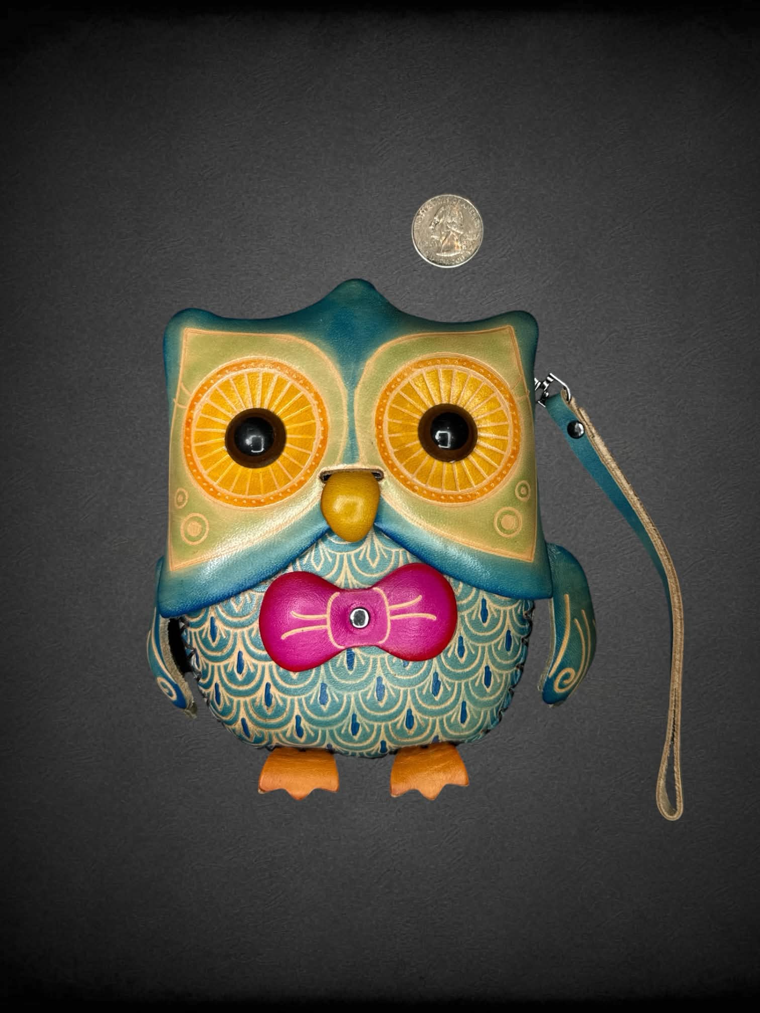 Leather owl hand bag with zipper pocket