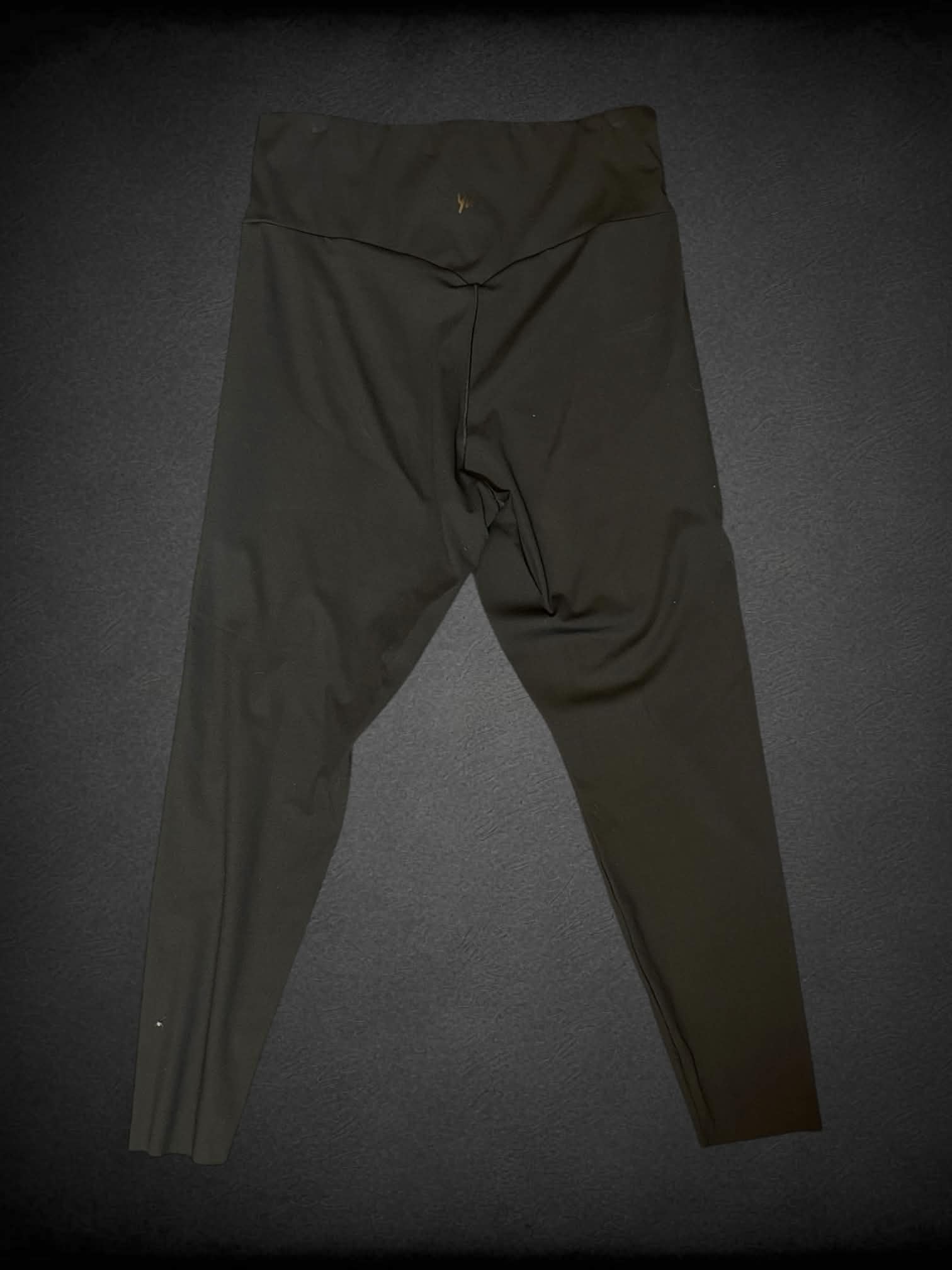 XL Yitty NWT black leggings