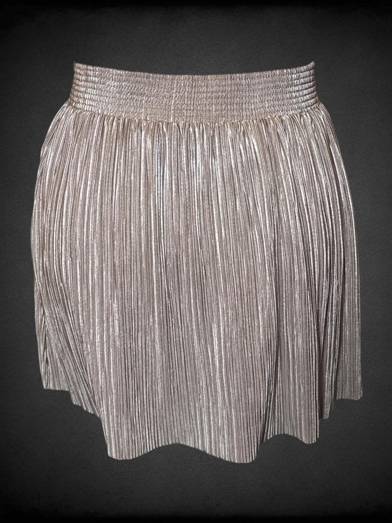 0X Aeropostale champagne pleated skirt with stretch waist
