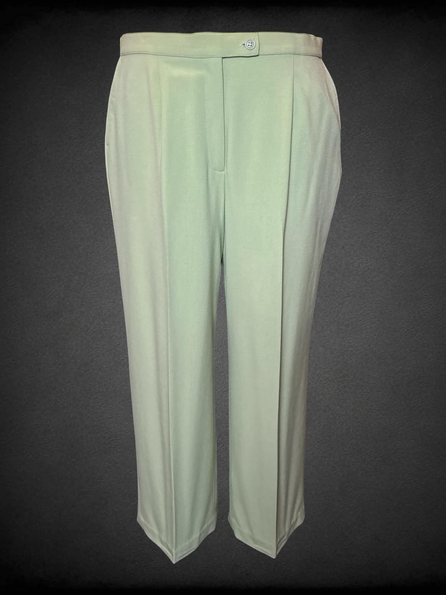 0X Maggie Barnes vintage sage green pants