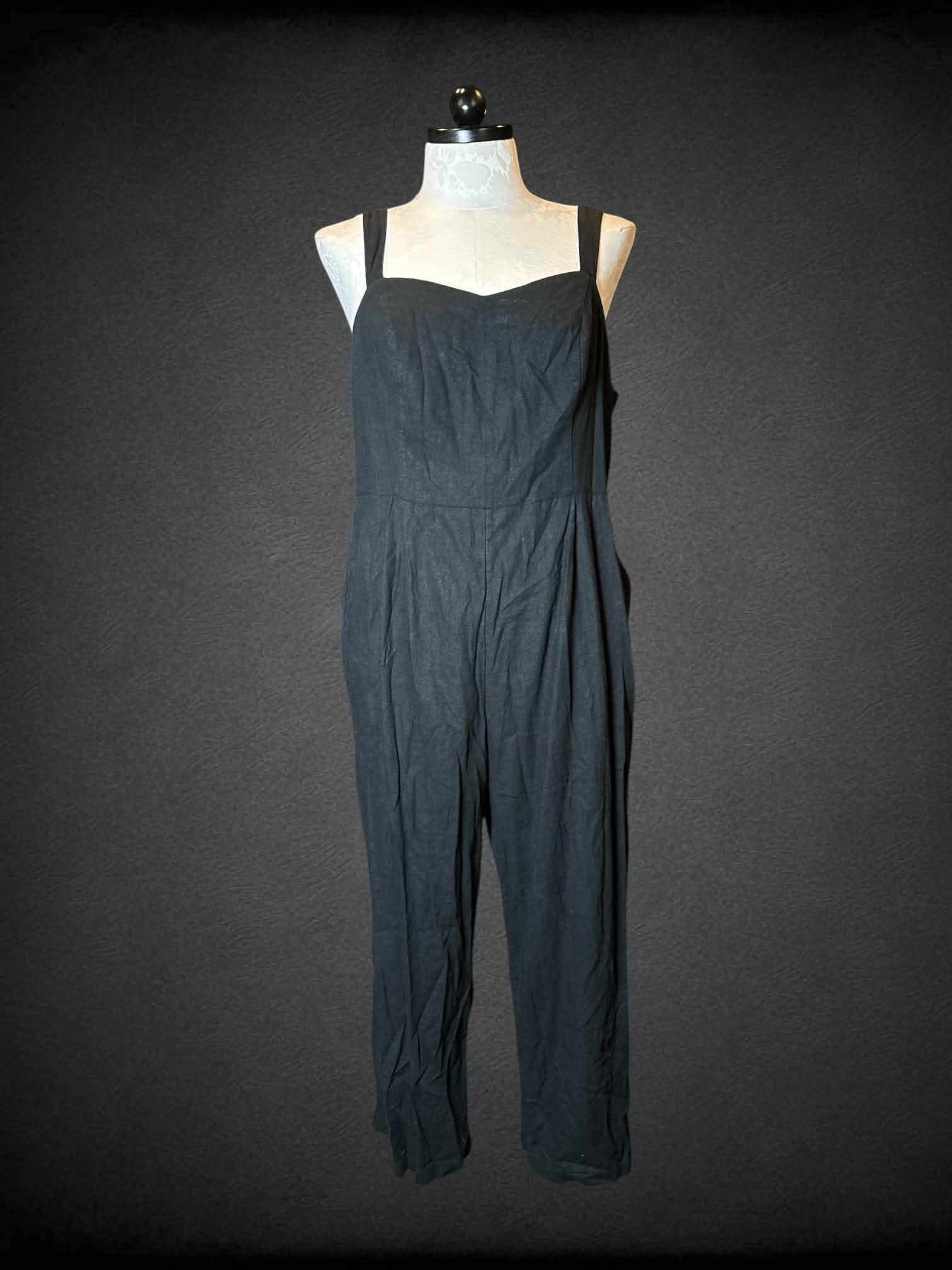 2X Old Navy black jumpsuit with shirred back, pockets and adjustable straps