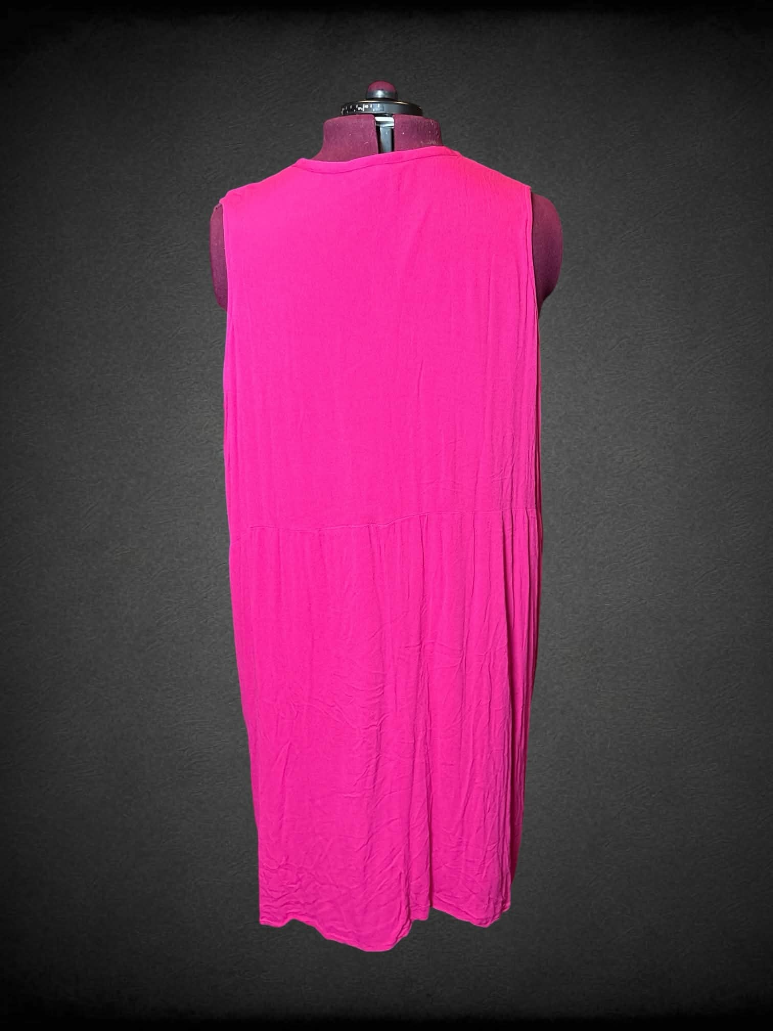 4X Old Navy magenta dress with pleated design on front, and tie-up tassels