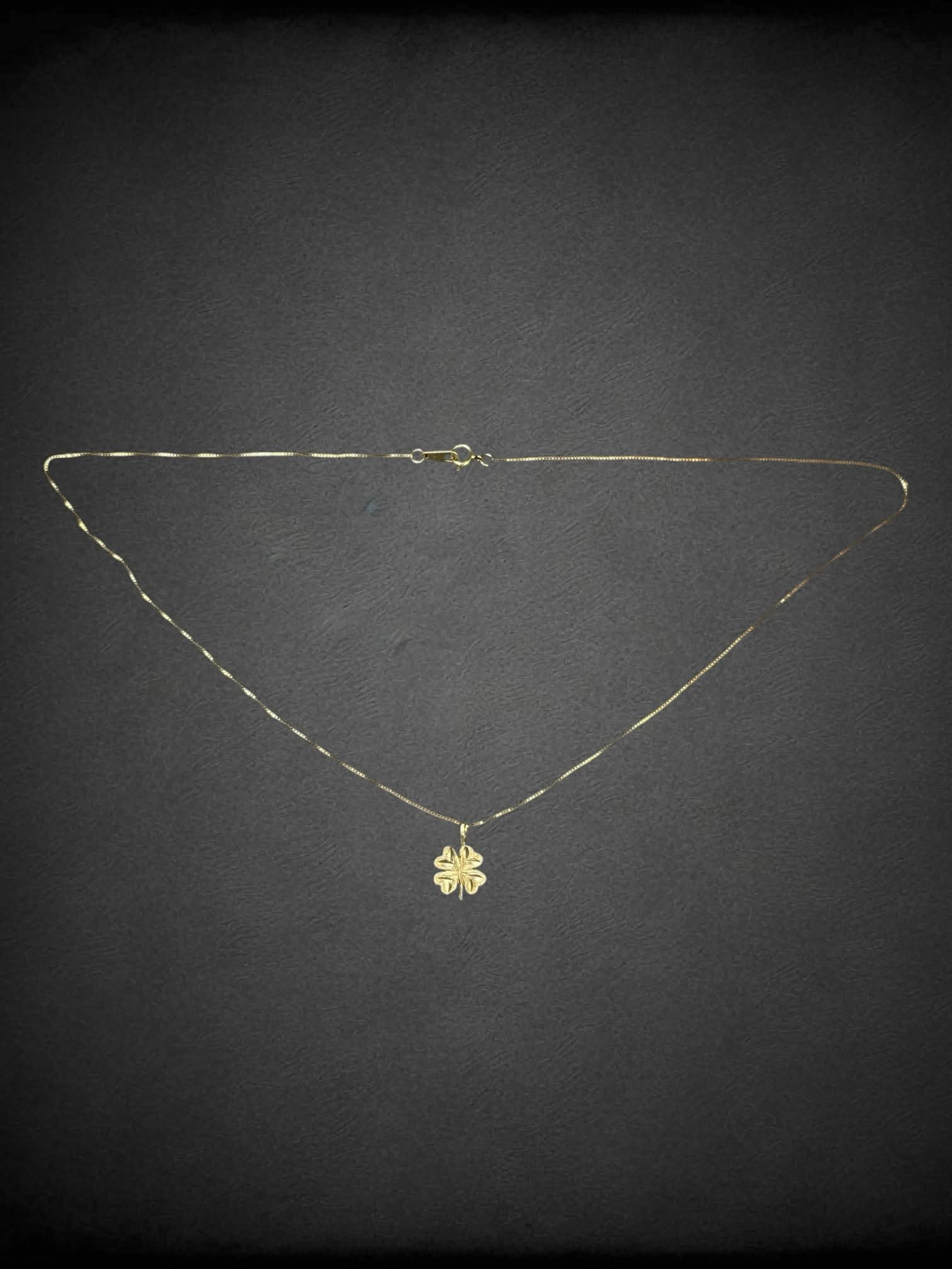 10k gold plate chain necklace with clover charm