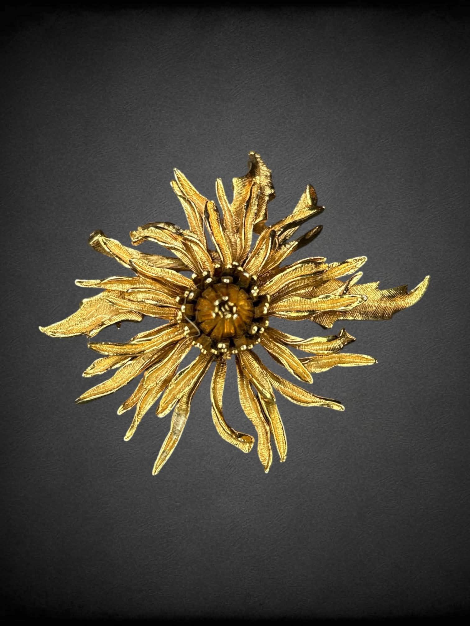 Bronze flower broach