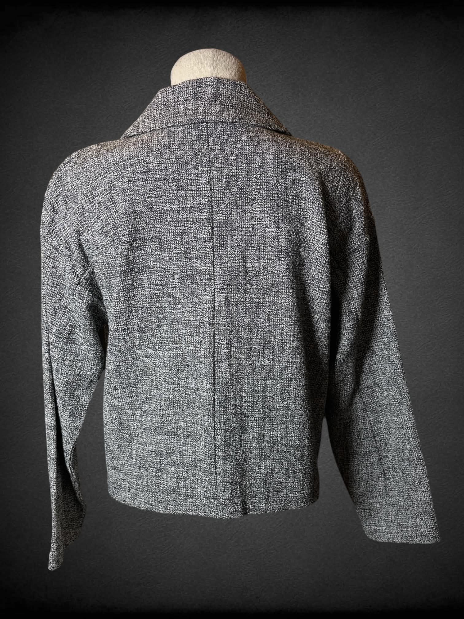 L Eileen Fisher NWT heather grey blazer with buttons on front