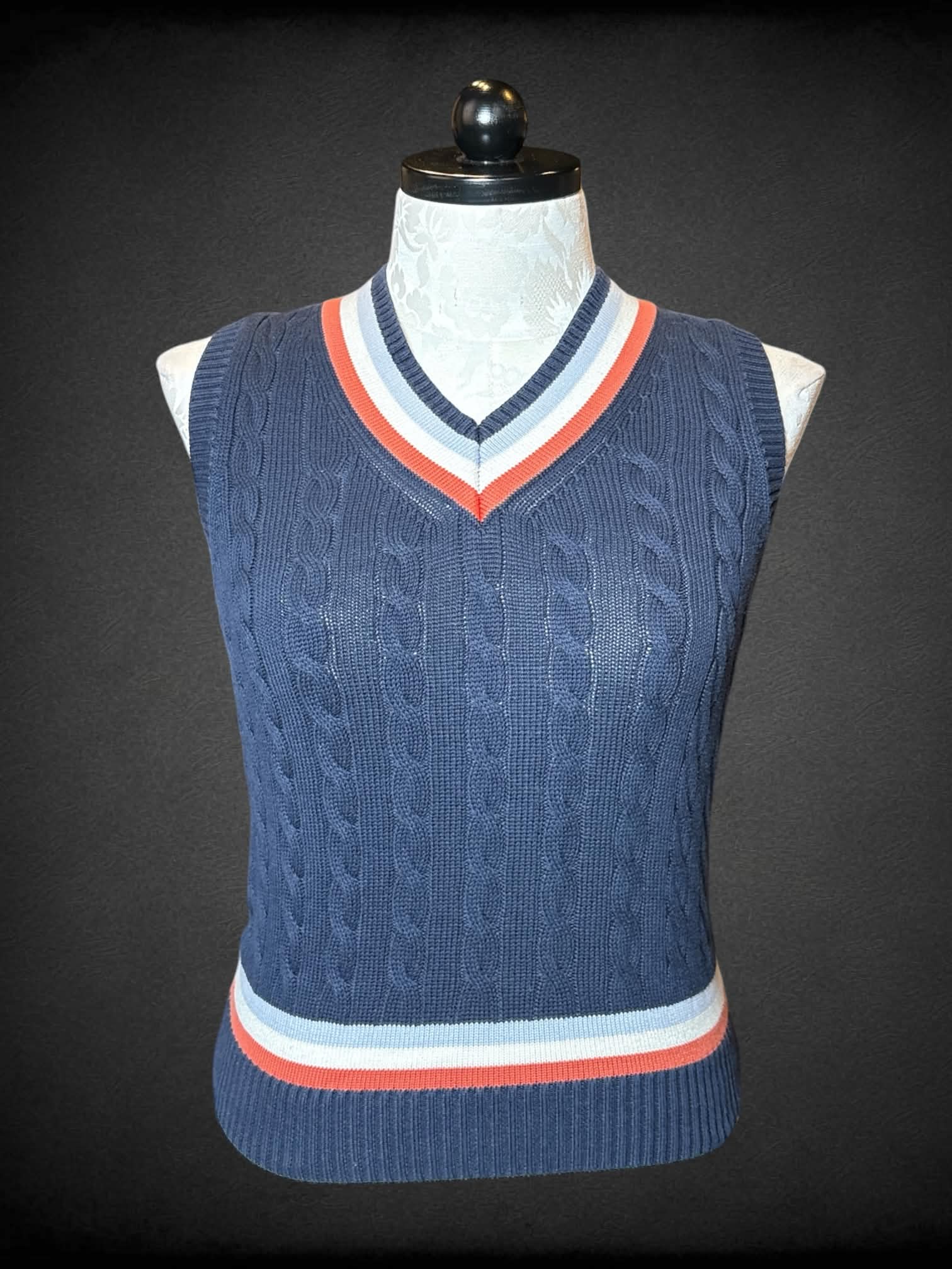 0X Uniqlo navy blue knit sweater vest with striped neckline