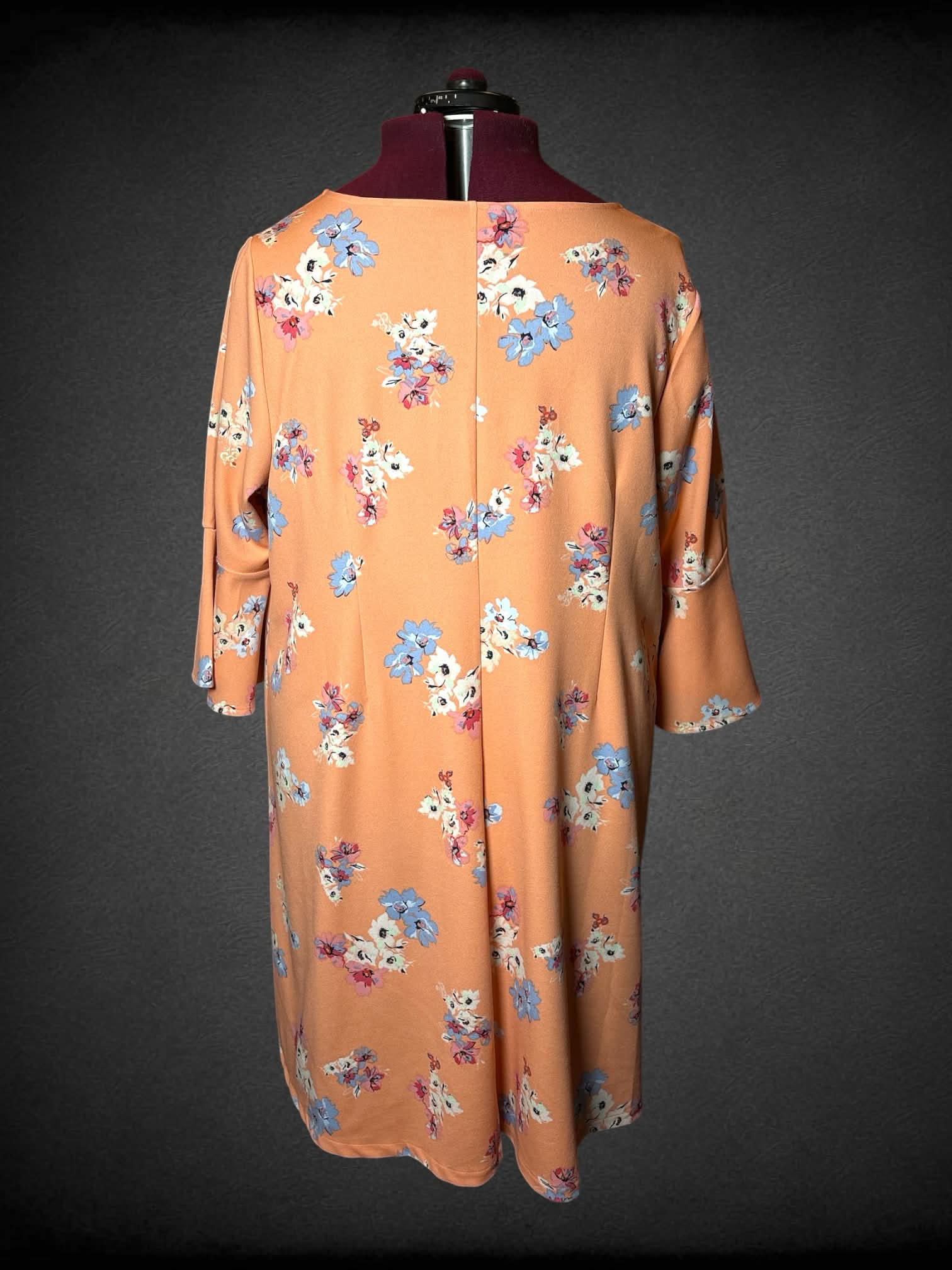 3X Lane Bryant peach dress with bell sleeves, and floral pattern