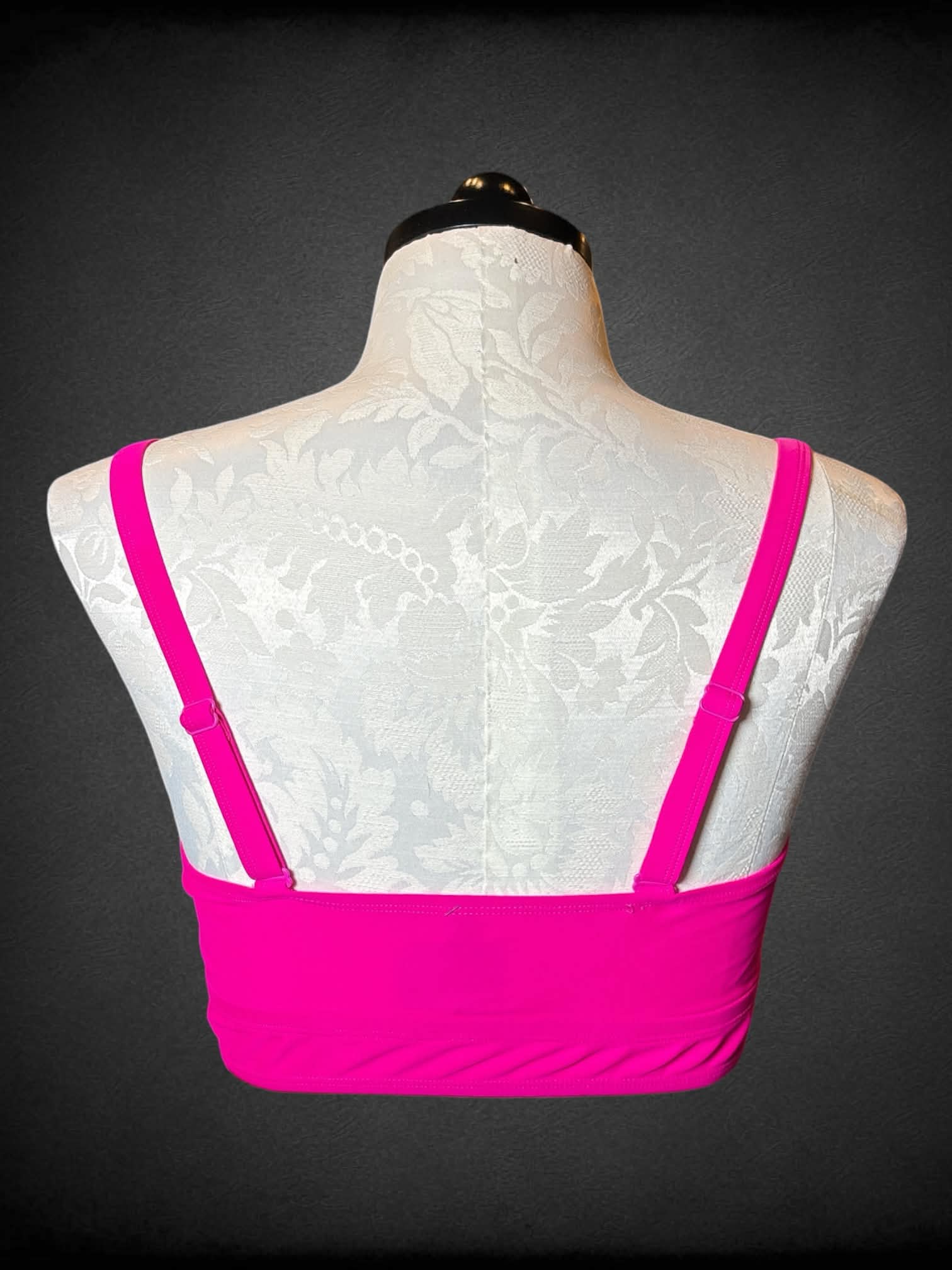 0X Torrid hot pink swim top with adjustable straps, and padded bra