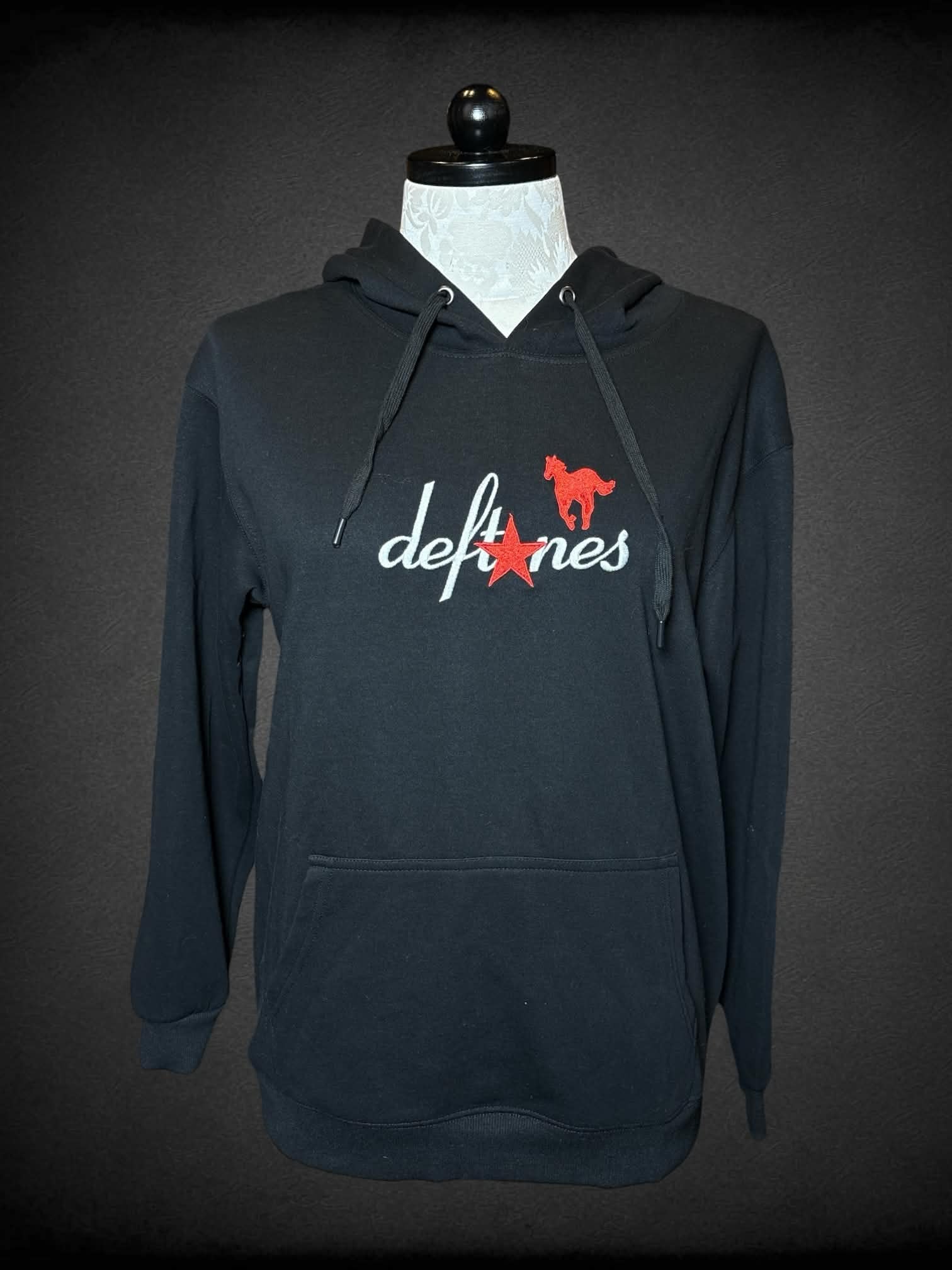 1X Black pullover hoodie with embroidered “Deftones” horse graphic on front