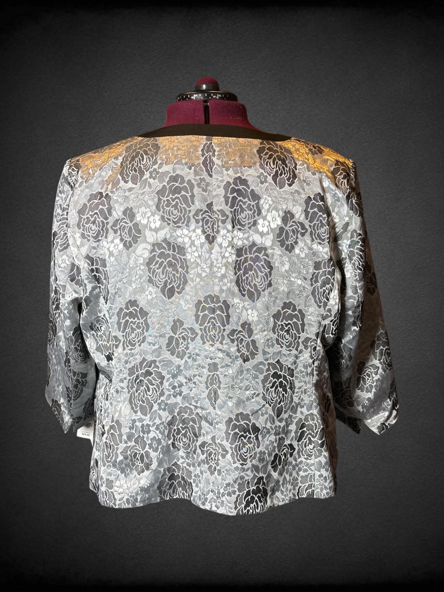 2X Danillo NWT grey blazer with metallic rose pattern, padded shoulders, and bejeweled charm clasp on front