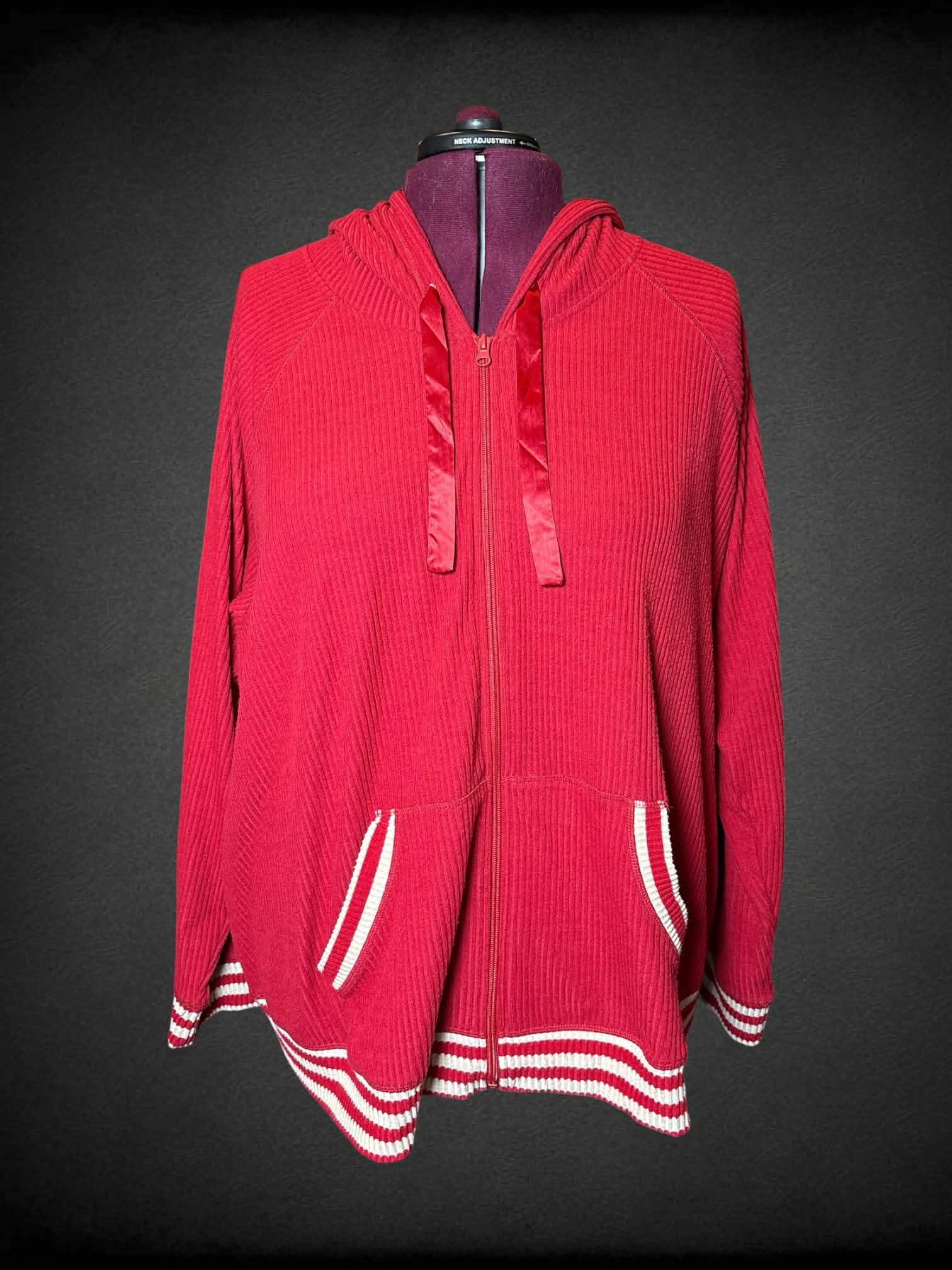 6X Torrid red ribbed zip-up hoodie with white striped hem