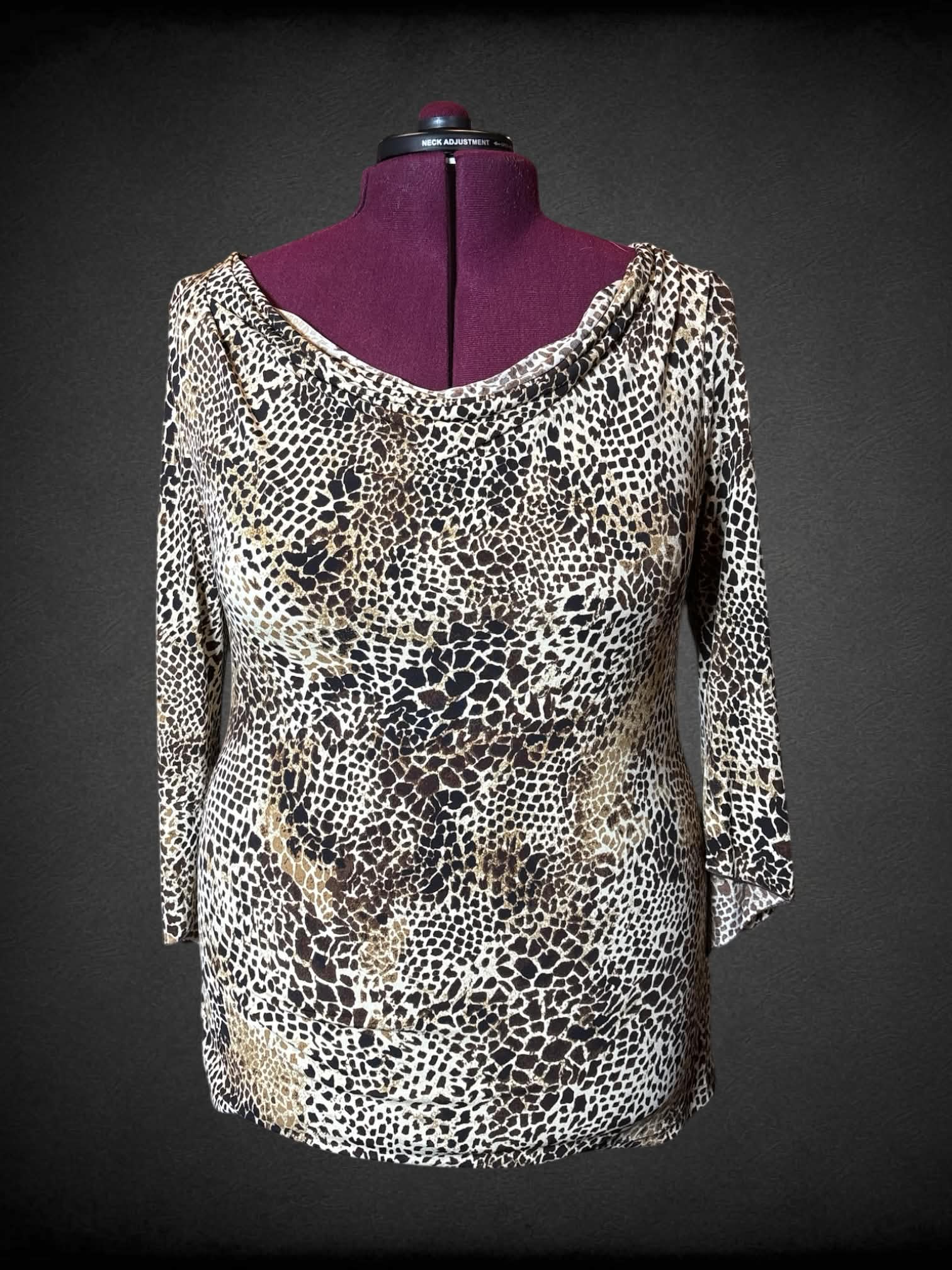2X Studio 1940 tan blouse with bell sleeves and giraffe-like pattern