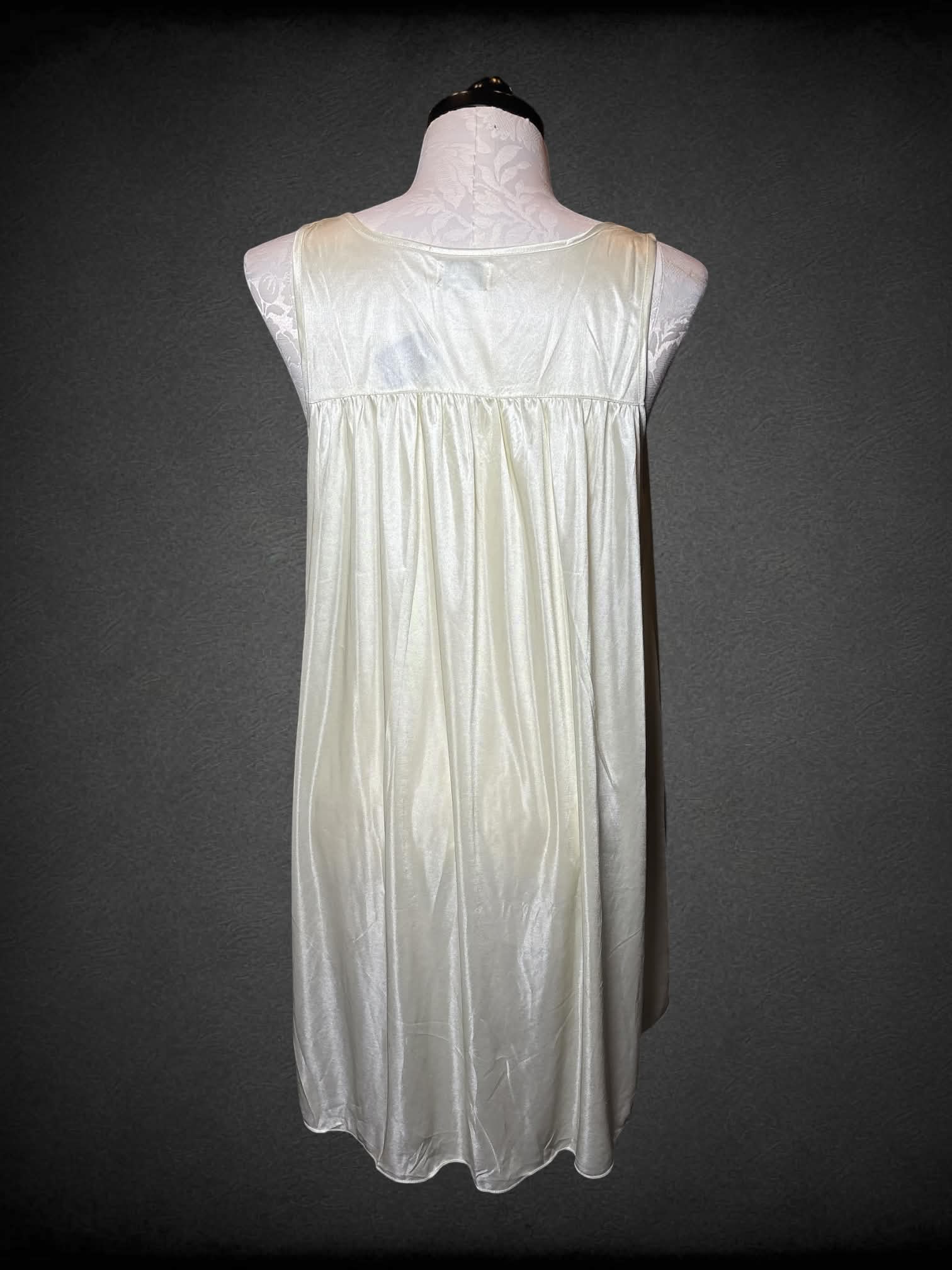 XL Lati Fashion vintage off-white sheer slip dress with lace detailing on neckline