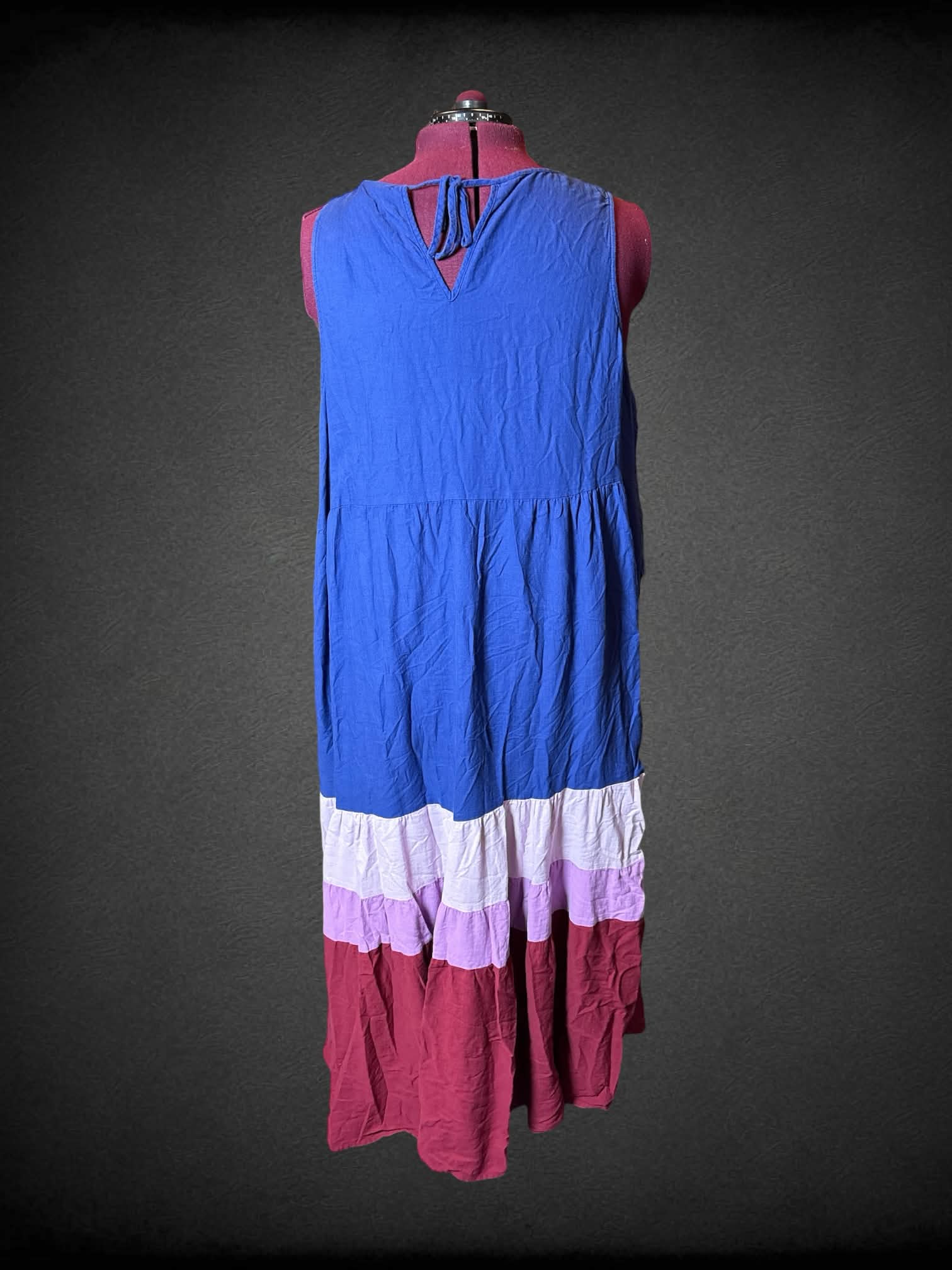 3X Ava & Viv blue, pink & maroon dress with pockets, and adjustable tie on back