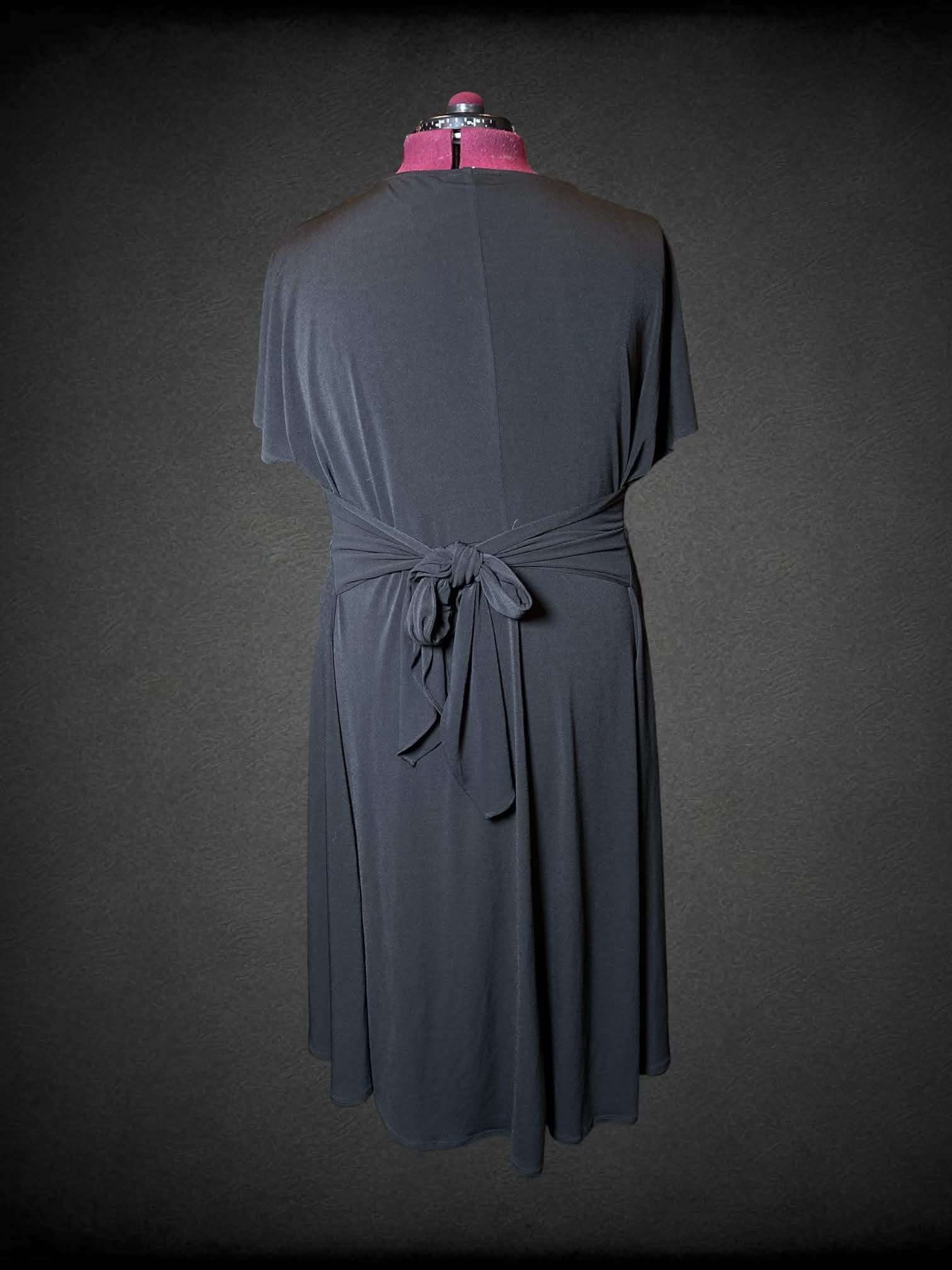 5X Lane Bryant NWT black short dress with adjustable tie on back