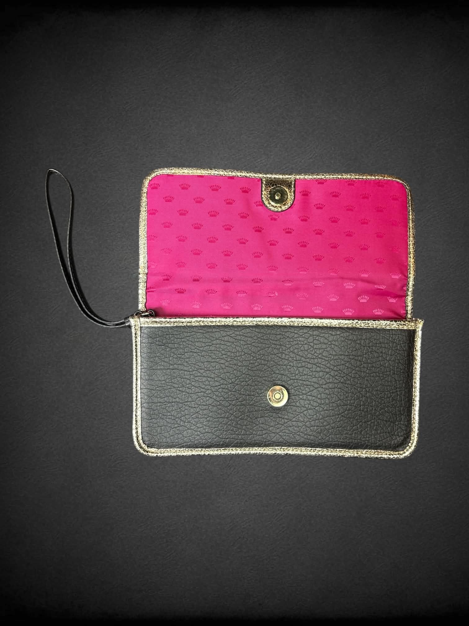 Juicy Couture cat handbag with zipper pockets