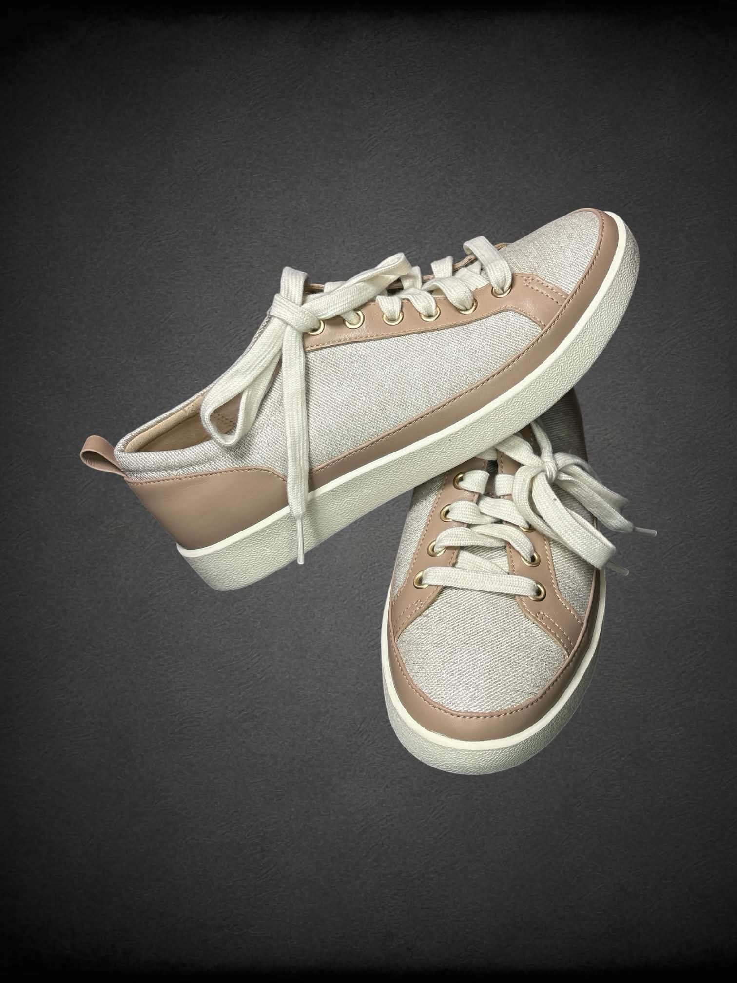 Size 8.5 Vionic beige sneakers