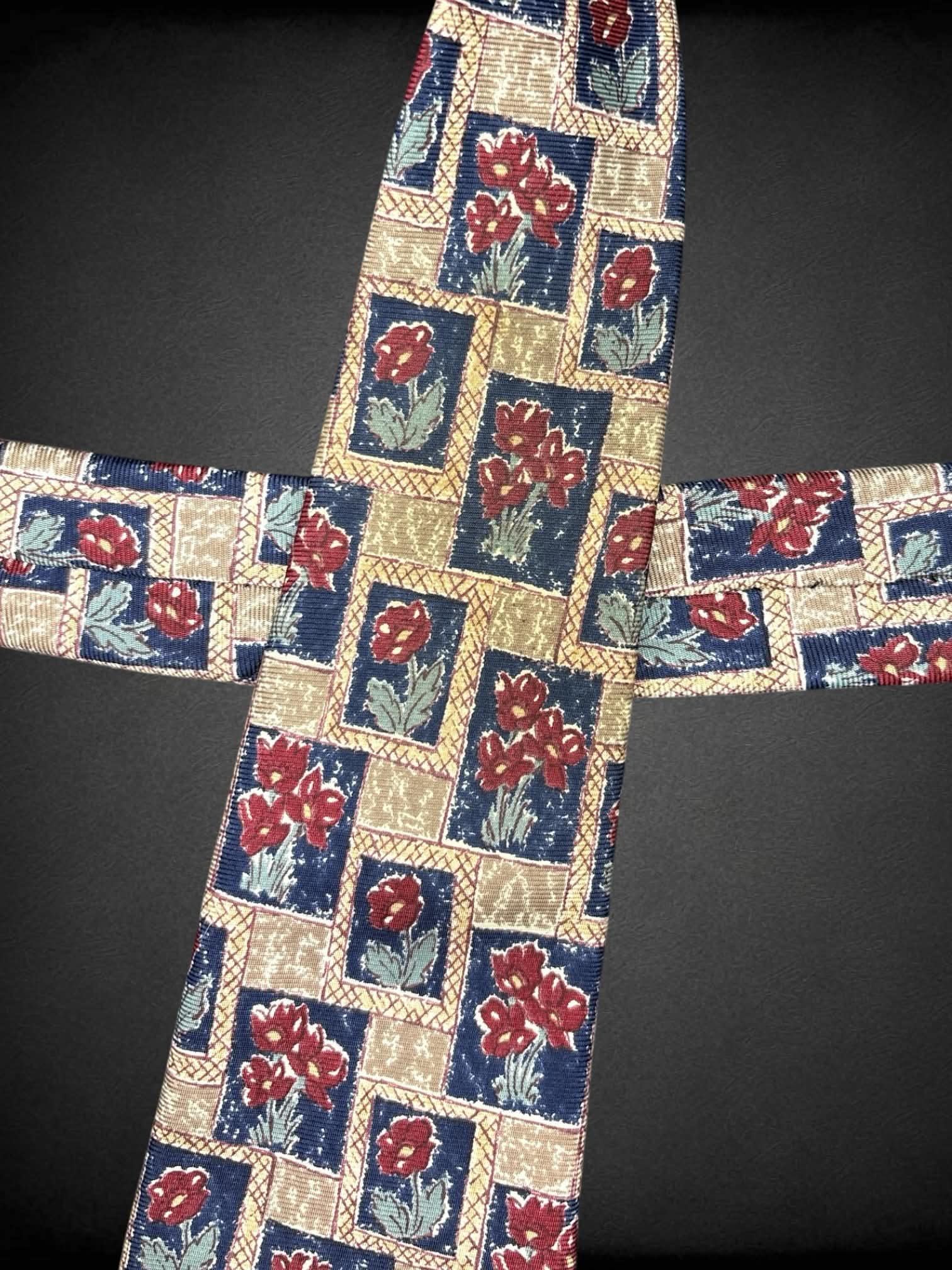 Claybrooke pure silk vintage brown tie with flower pattern