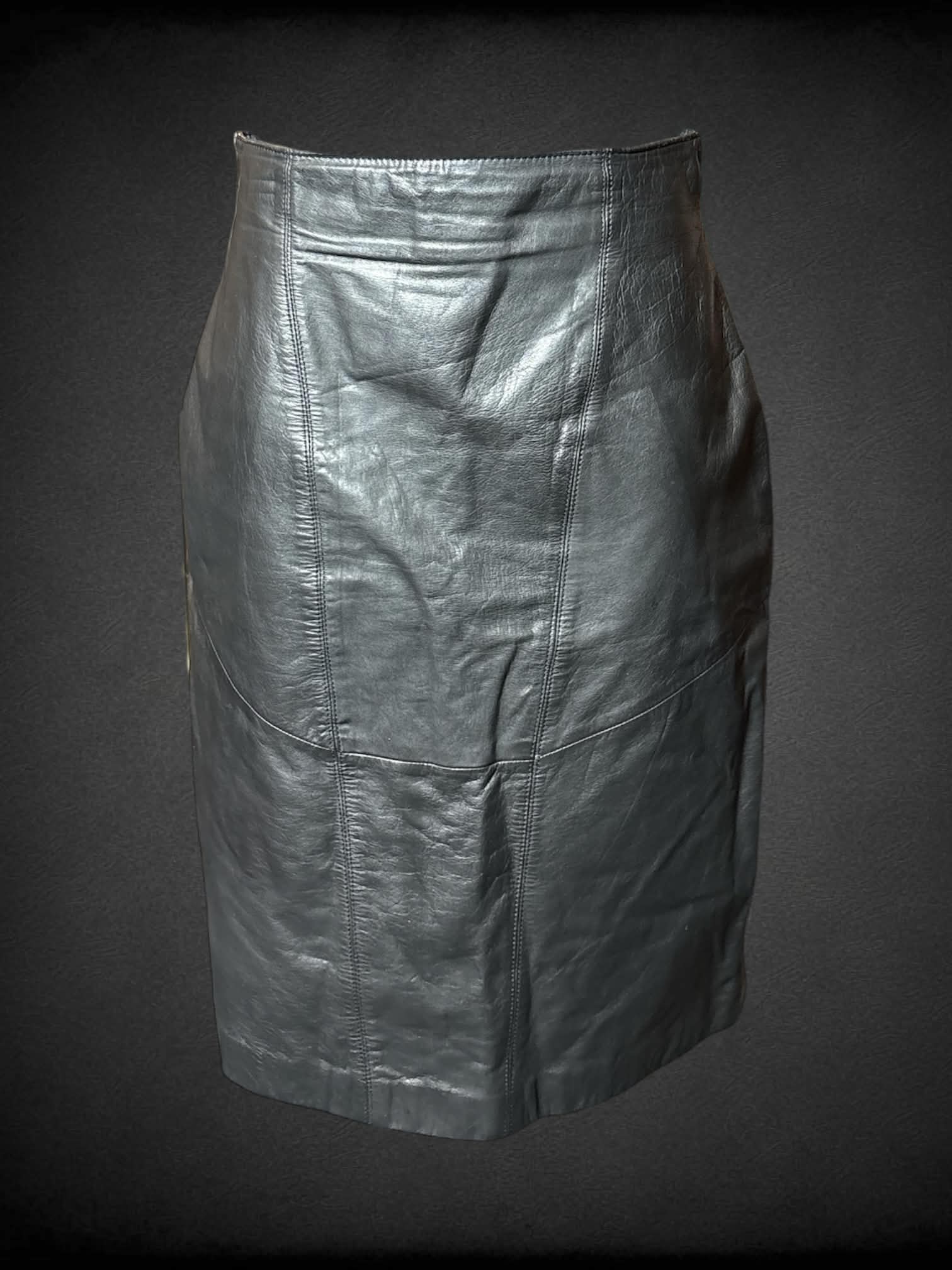 S Wilson Suede & Leather vintage black leather skirt, with zipper on back