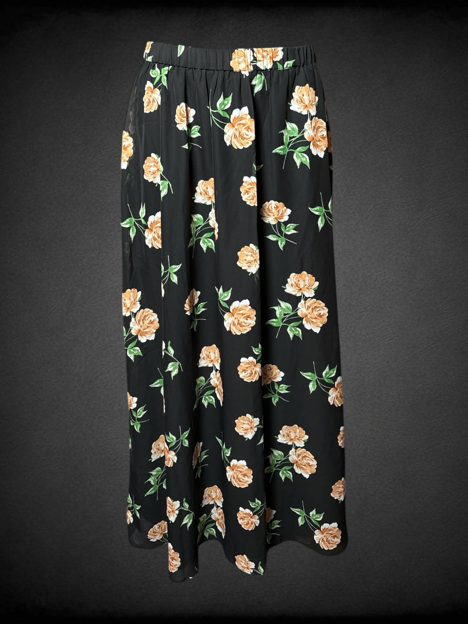 M Old Navy NWT black flowy skirt with rose pattern